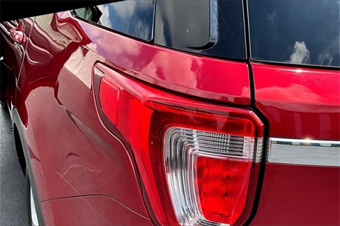 Used 2018 Ford Explorer XLT w/ Equipment Group 202A image 28
