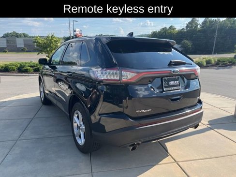 Used 2018 Ford Edge SE image 5
