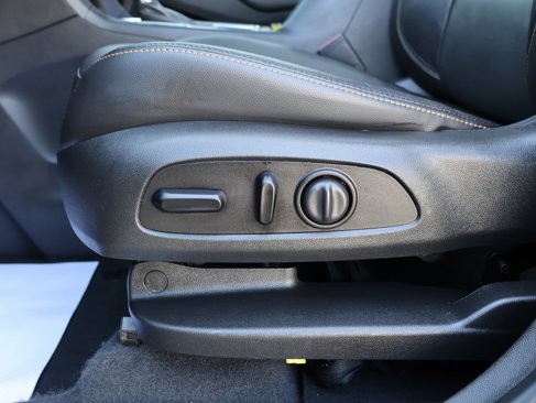 Used 2020 Chevrolet Equinox Premier image 13
