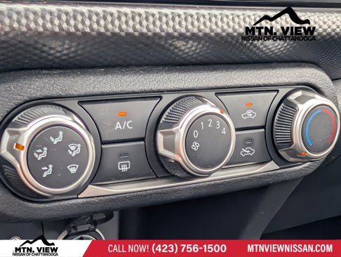 Used 2020 Nissan Kicks S image 20