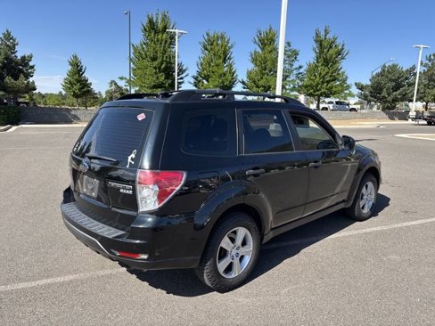 Used 2011 Subaru Forester 2.5X w/ Alloy Wheel Value Pkg image 3