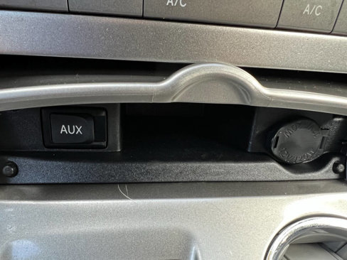 Used 2012 Toyota Highlander SE image 27