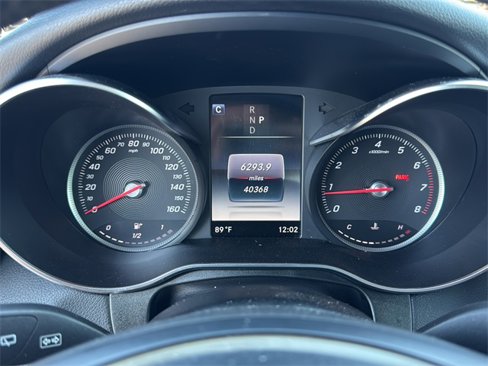 Used 2019 Mercedes-Benz GLC 300 4MATIC image 16