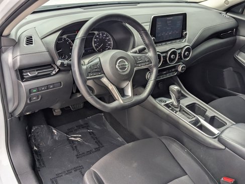Used 2020 Nissan Sentra SV image 17