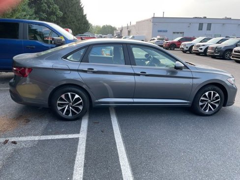 Used 2024 Volkswagen Jetta S image 8