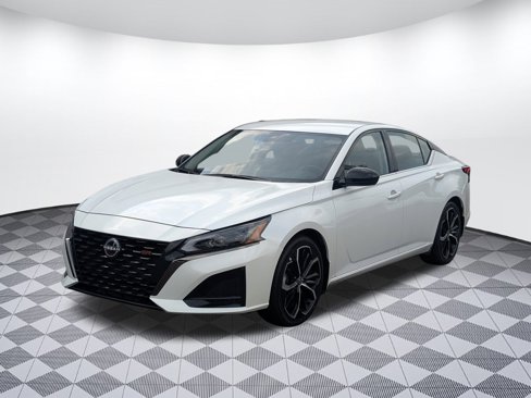 Used 2023 Nissan Altima 2.5 SR image 4
