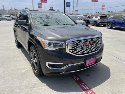 Used 2017 GMC Acadia Denali w/ Technology Package image 3