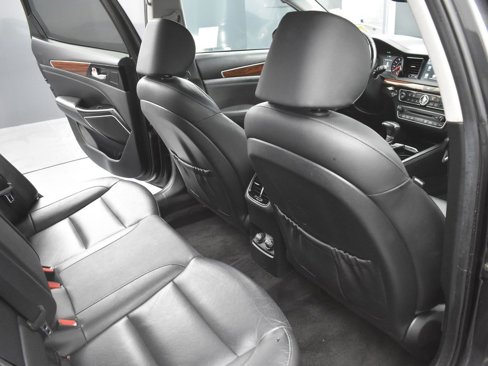 Used 2018 Kia Cadenza Technology image 18