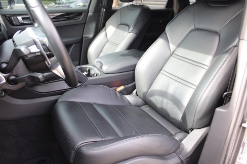 Used 2023 Porsche Cayenne image 5