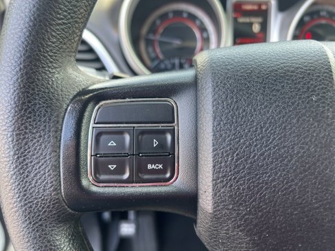 Used 2016 Dodge Journey SE image 24