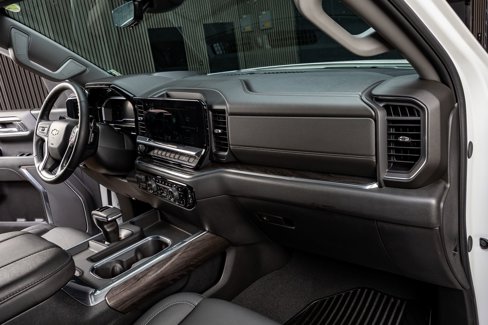 Used 2024 Chevrolet Silverado 1500 LTZ w/ LTZ Premium Package image 17