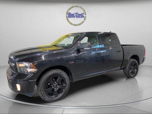 Used 2018 RAM 1500 Big Horn image 1