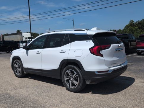 Used 2021 GMC Terrain SLT w/ Infotainment Package II image 3