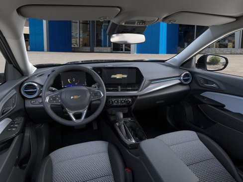 New 2025 Chevrolet Trax LT image 42