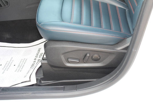 Used 2023 Ford Edge SEL w/ Sport Appearance Package image 10