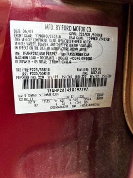Used 2005 Ford Five Hundred Limited image 11
