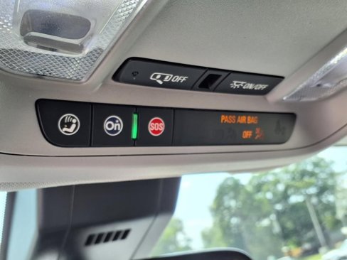 Used 2022 GMC Terrain SLE w/ Driver Convenience Package image 23