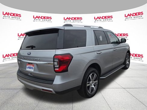 Certified 2023 Ford Expedition Limited image 3