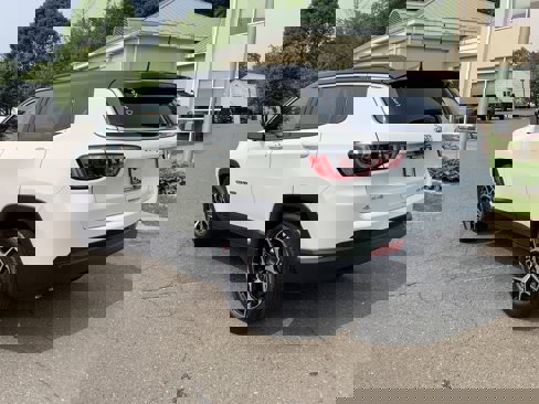 New 2025 Jeep Compass Limited w/ Sun and Sound Group image 5