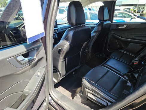 Used 2023 Ford Escape Platinum image 18