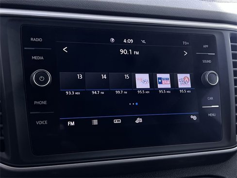 Used 2020 Volkswagen Atlas Cross Sport SE image 16