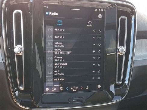 New 2025 Volvo XC40 B5 Core w/ Protection Package Premier image 14