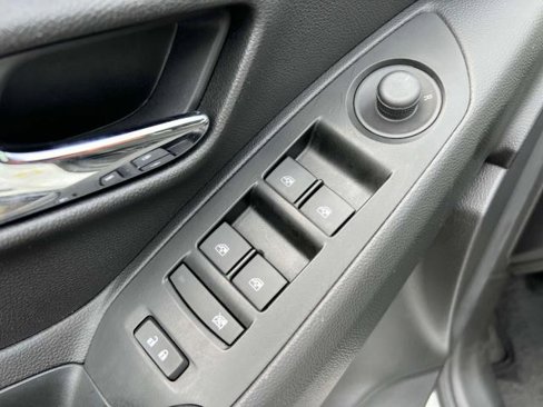 Used 2020 Chevrolet Trax LS image 17
