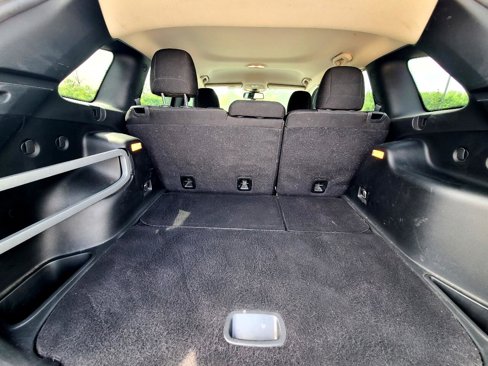 Used 2015 Jeep Cherokee Latitude w/ Comfort/Convenience Group image 8