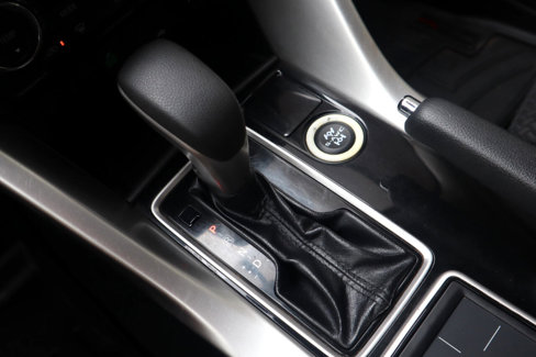 Used 2018 Mitsubishi Eclipse Cross LE image 77