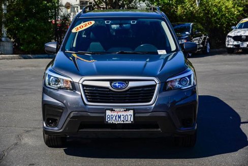 Used 2020 Subaru Forester Premium image 2