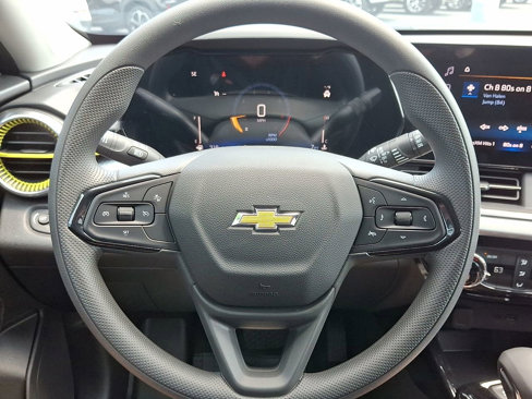 New 2025 Chevrolet Trax LT image 17