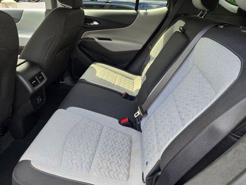 Used 2022 Chevrolet Equinox LS w/ LS Convenience Package image 16