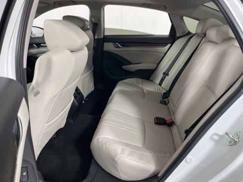 Certified 2018 Honda Accord Touring image 24
