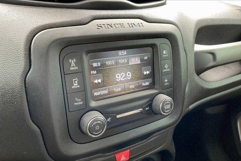 Used 2017 Jeep Renegade Latitude image 30