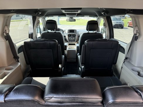 Used 2020 Dodge Grand Caravan SXT image 15
