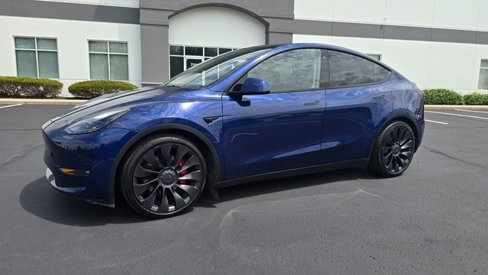 Used 2022 Tesla Model Y Performance image 11