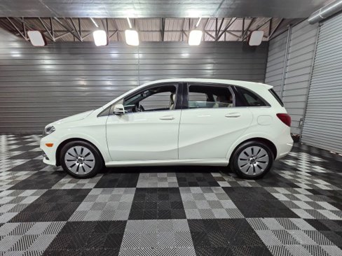 Used 2017 Mercedes-Benz B 250e image 8