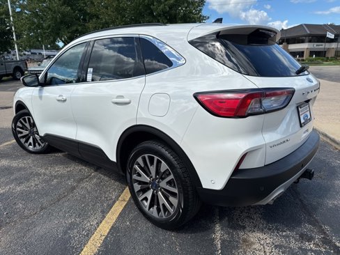 Certified 2020 Ford Escape Titanium image 5