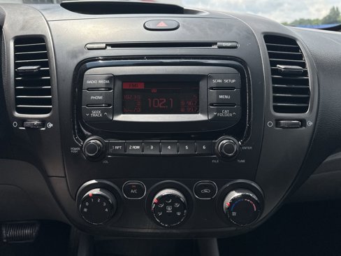Used 2018 Kia Forte LX image 15