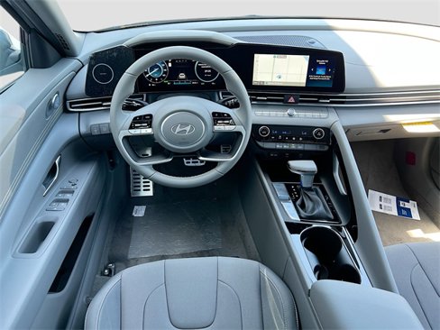 New 2025 Hyundai Elantra SEL image 21