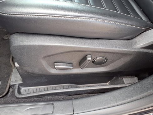 Used 2022 Ford Edge SEL image 12