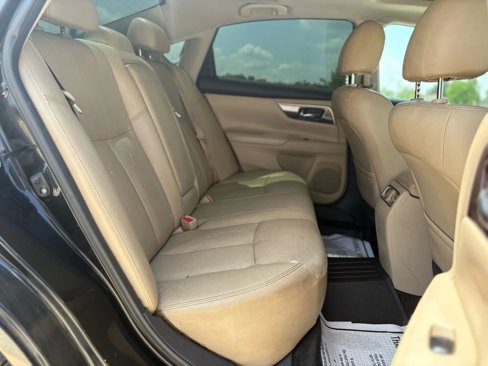 Used 2015 Nissan Altima 2.5 SL w/ Technology Package image 12