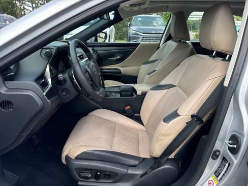 Used 2019 Lexus ES 350 Luxury image 12
