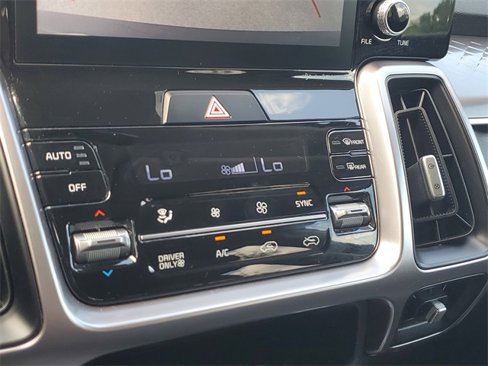 Certified 2021 Kia Sorento S image 25