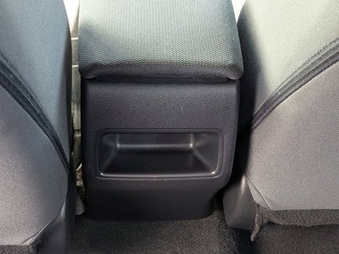 Used 2022 Toyota Corolla LE image 16