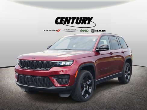 Used 2024 Jeep Grand Cherokee Altitude image 8