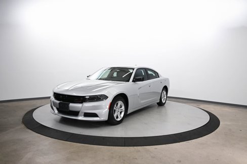 Used 2023 Dodge Charger SXT image 4