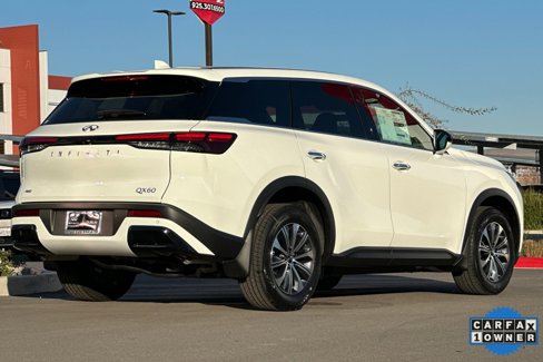 Used 2025 INFINITI QX60 Pure image 2
