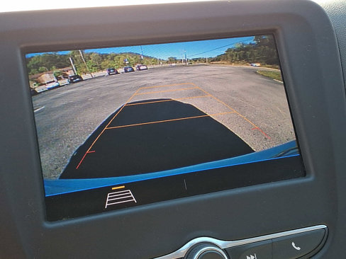 Used 2020 Chevrolet Equinox LS w/ LS Convenience Package image 19