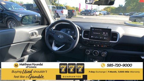 Used 2025 Hyundai Venue SEL image 22